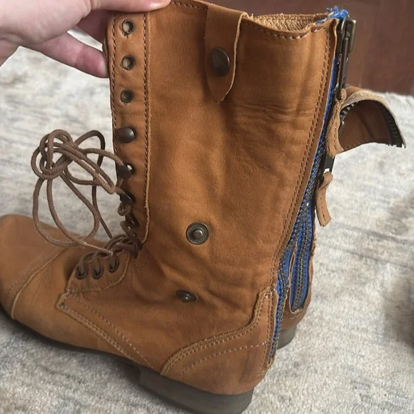 Steve Madden Women’s Adjustable Boots - Picture 4 of 7